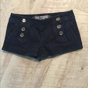 Express shorts